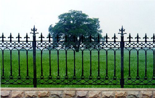 鲁信花园 AGK-YN879型号 铁艺围栏定做案例 